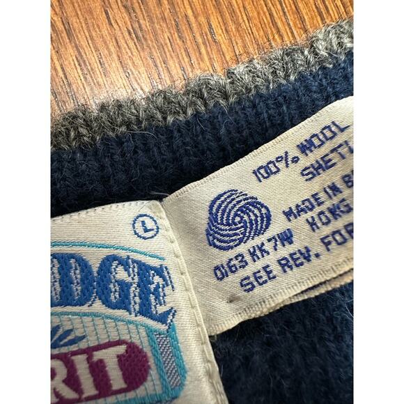 Vintage Cambridge Spirit 3D Knit Wool Grannycore Grandmacore Button Cardigan - Picture 4 of 6